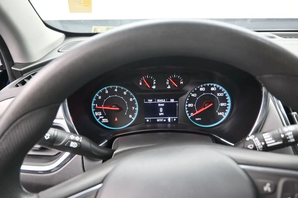 2023 Chevrolet Equinox LS photo 12