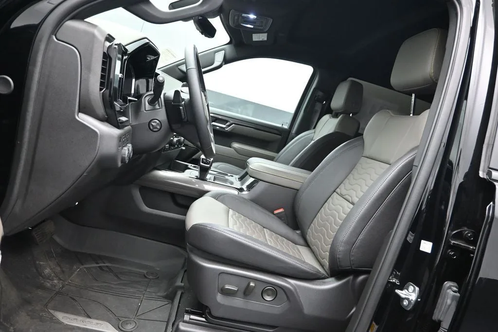 2026 Chevrolet Silverado 1500 ZR2 photo 12