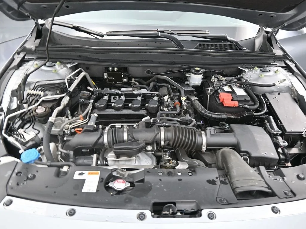 2022 Honda Accord LX photo 11