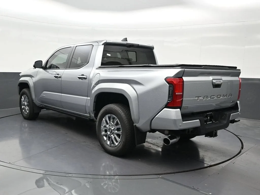 2025 Toyota Tacoma Hybrid Limited photo 3