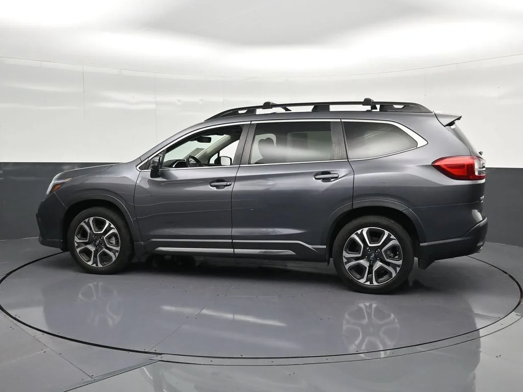 2023 Subaru Ascent Limited photo 8