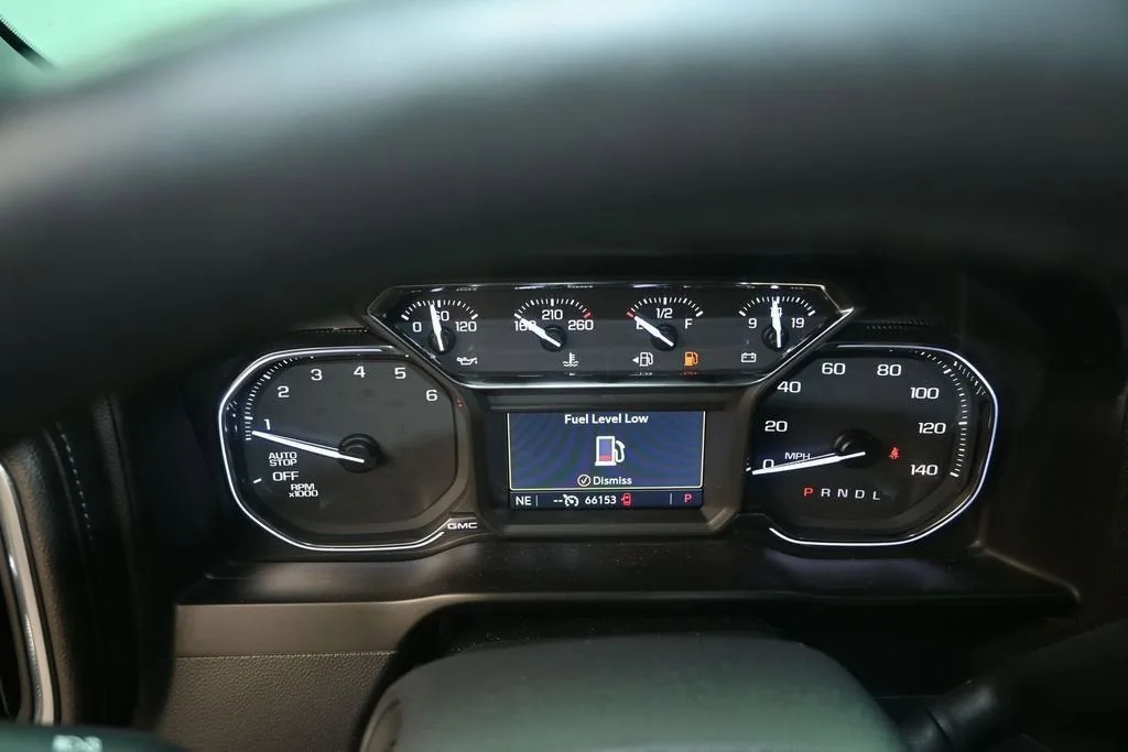 2019 GMC Sierra 1500 SLT photo 11