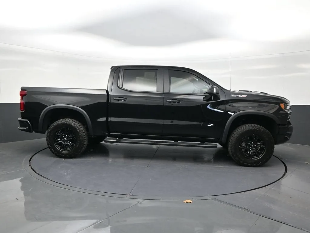 2026 Chevrolet Silverado 1500 ZR2 photo 6