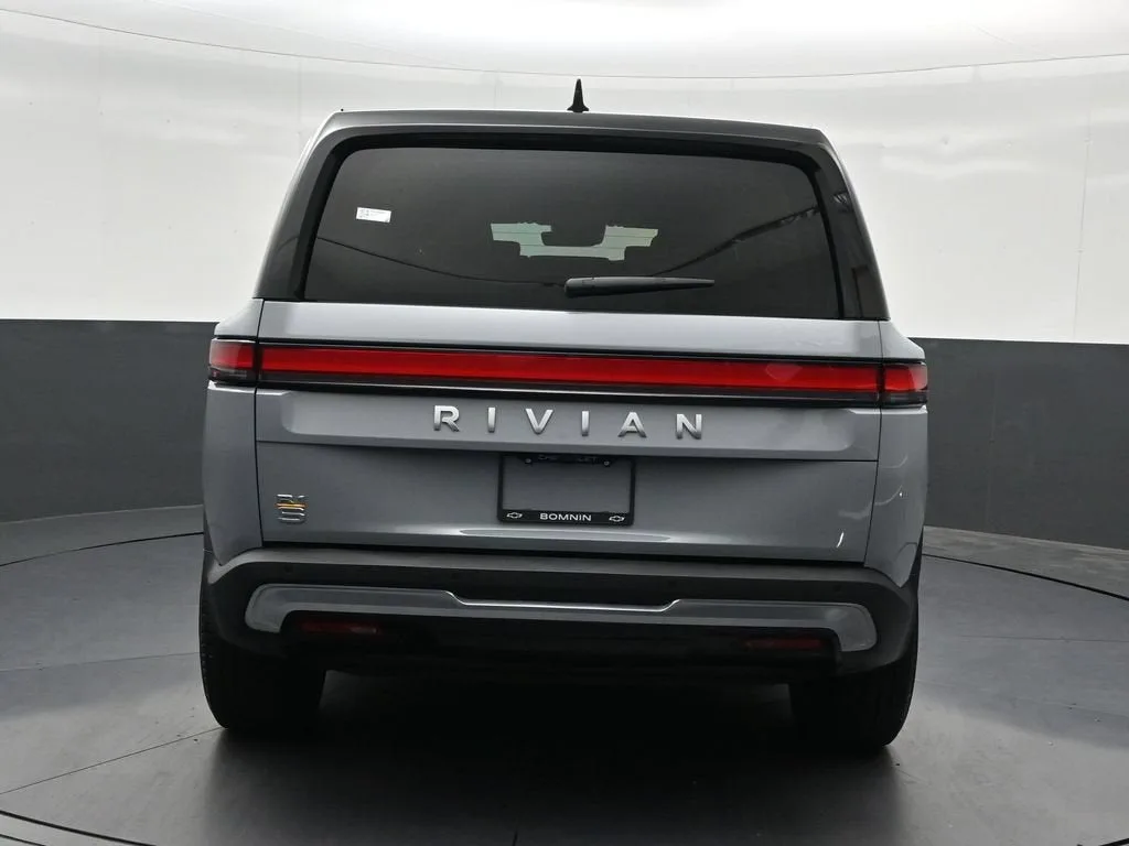 2023 RIVIAN R1S Launch Edition photo 4