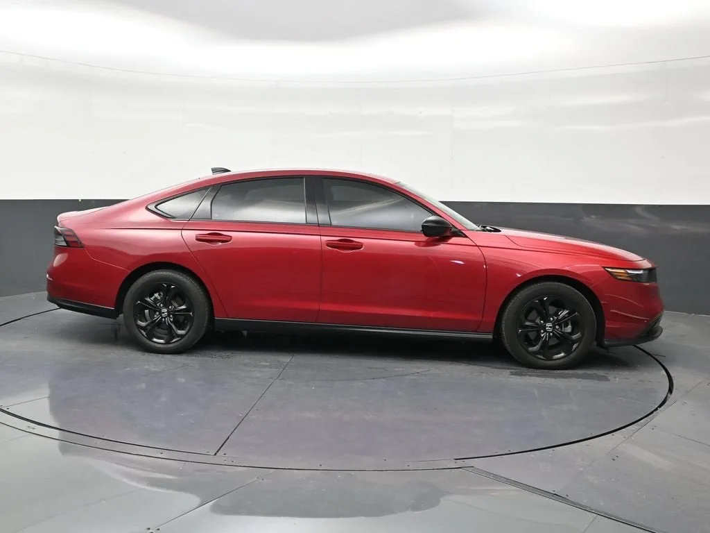 2025 Honda Accord Sedan SE photo 6