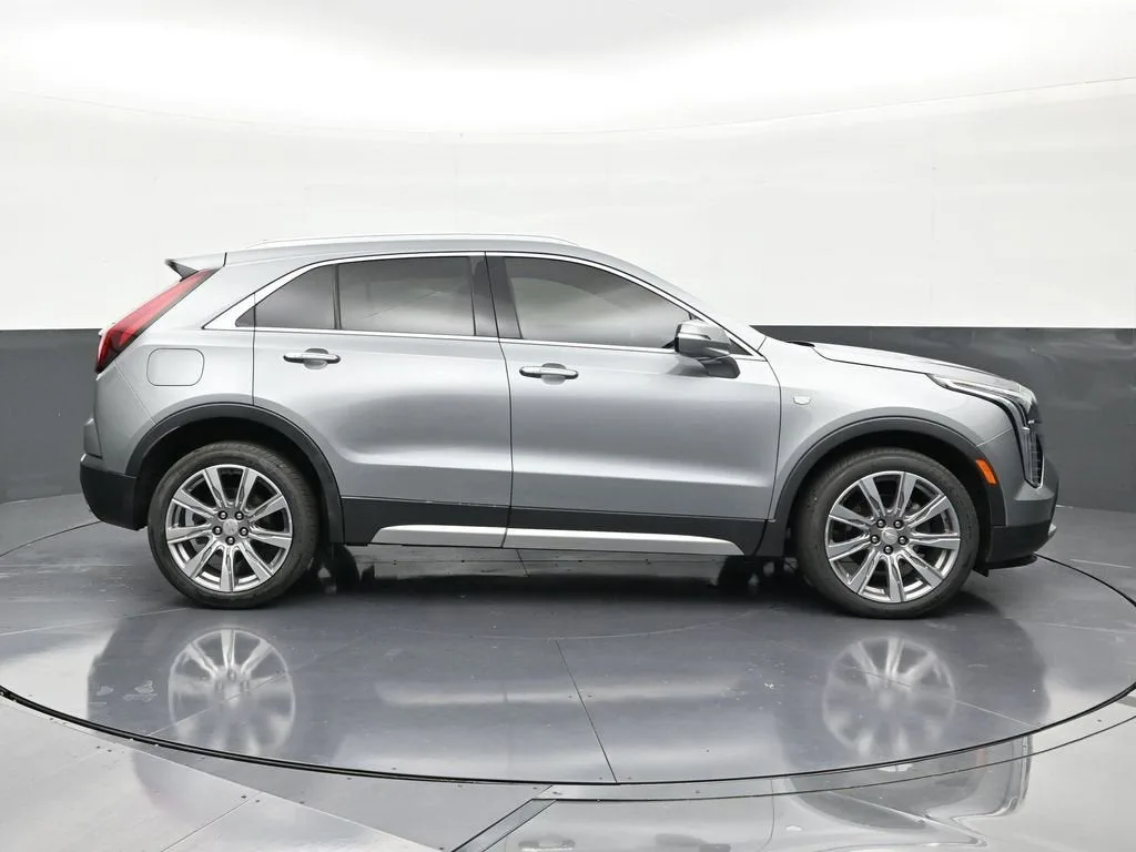 2023 Cadillac XT4 Premium Luxury photo 6