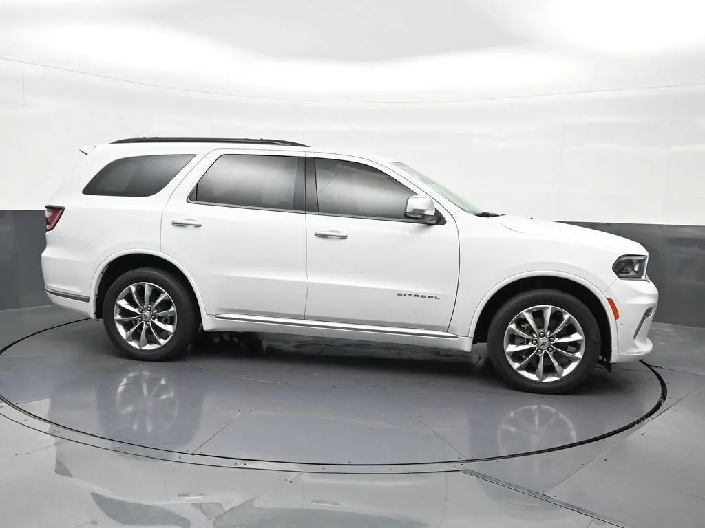 2022 Dodge Durango Citadel AWD photo 7