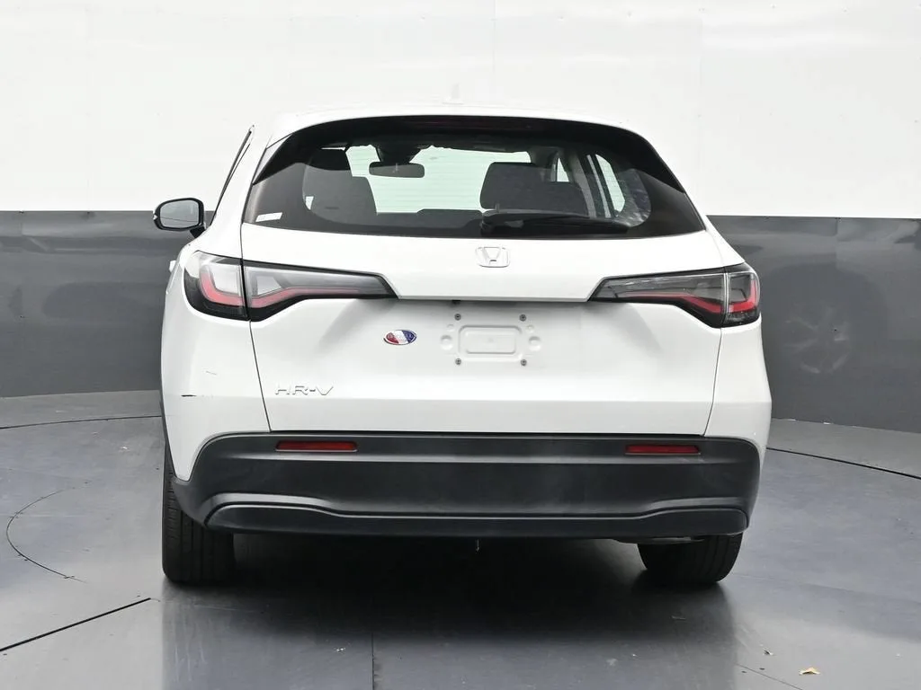 2023 Honda HR-V 2WD LX photo 4