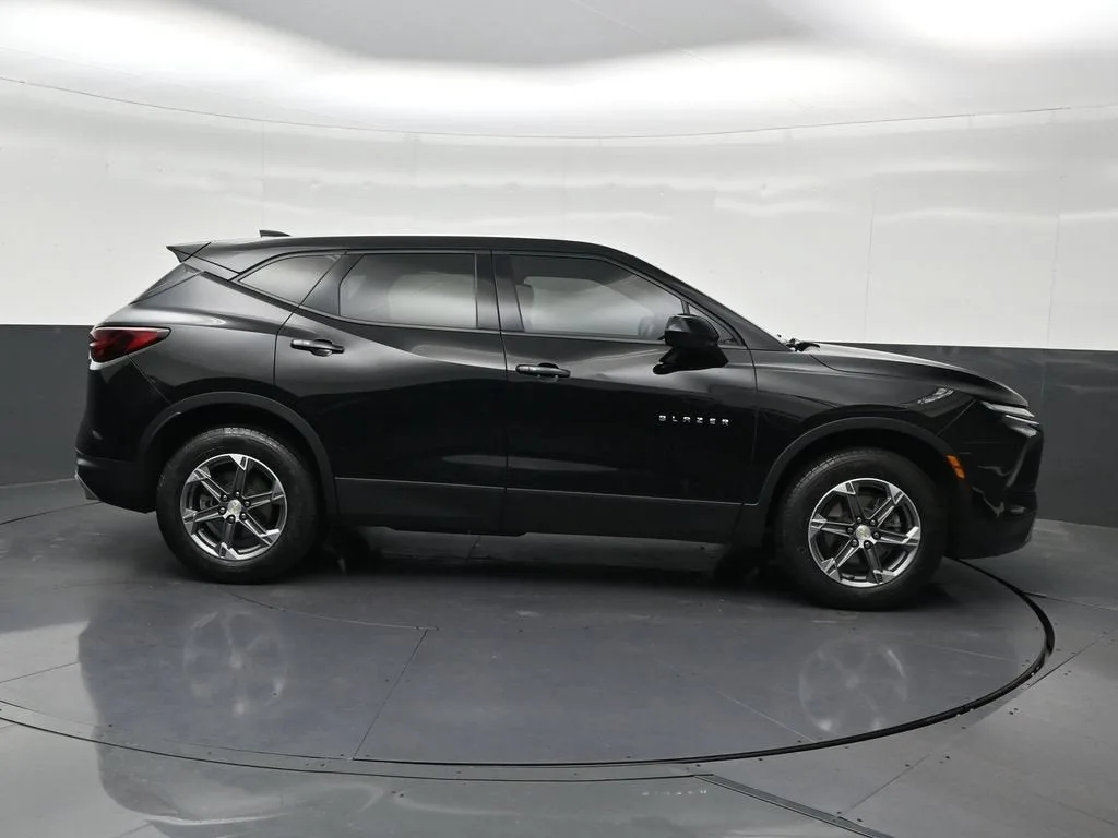 2023 Chevrolet Blazer 2LT photo 7
