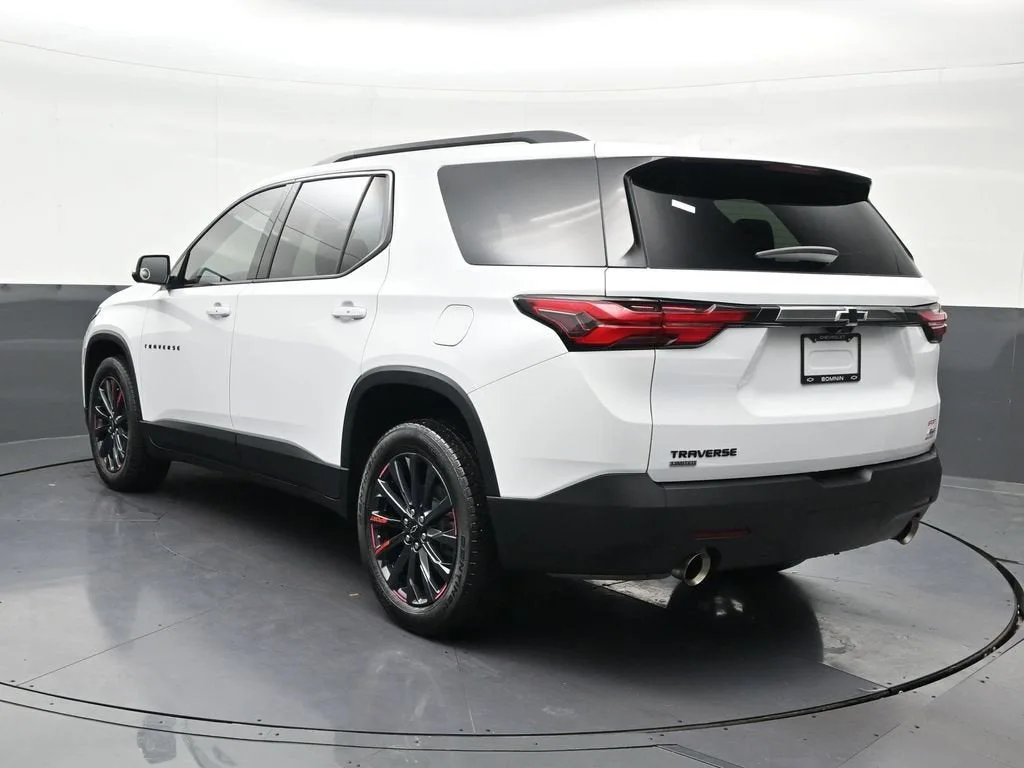 2024 Chevrolet Traverse Limited RS photo 3