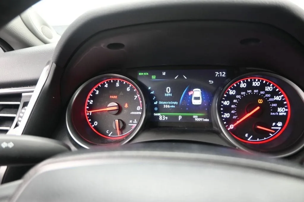 2023 Toyota Camry XSE photo 11