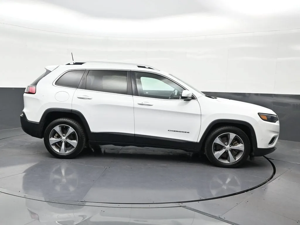 2019 Jeep Cherokee Limited FWD photo 7