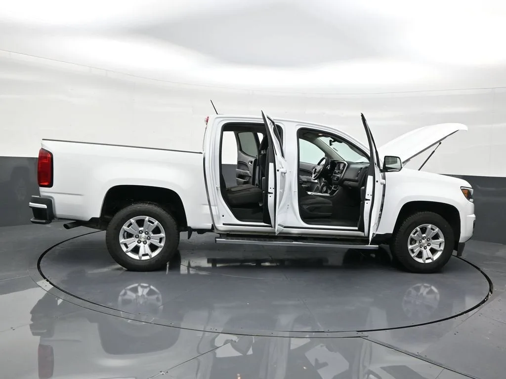 2020 Chevrolet Colorado LT photo 29