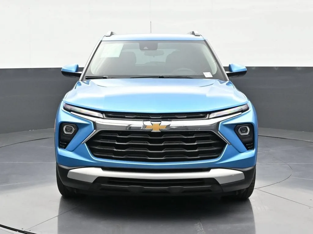 2025 Chevrolet Trailblazer LT photo 8
