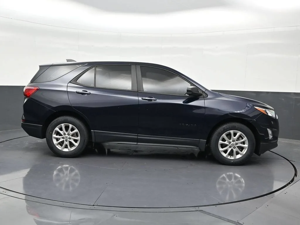 2020 Chevrolet Equinox LS photo 7