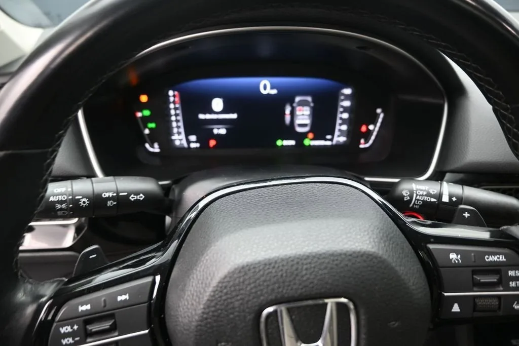 2024 Honda Civic Sedan Touring photo 11