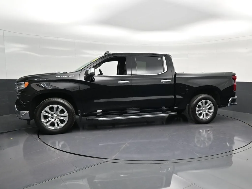 2024 Chevrolet Silverado 1500 LTZ photo 7