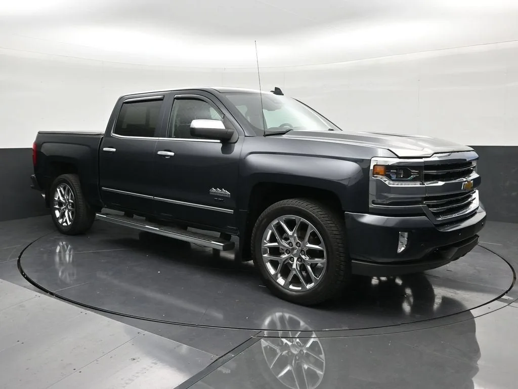 2018 Chevrolet Silverado 1500 High Country photo 7