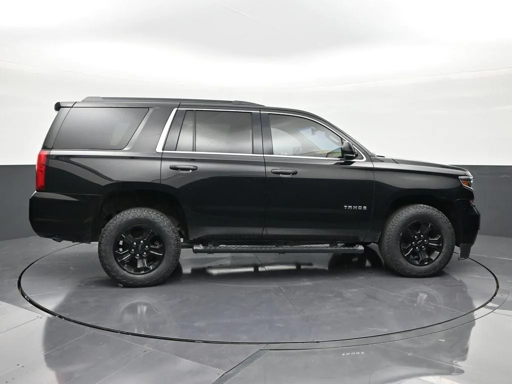 2019 Chevrolet Tahoe LS photo 4