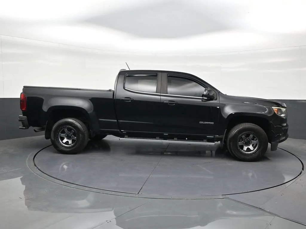 2019 Chevrolet Colorado 2WD LT photo 6