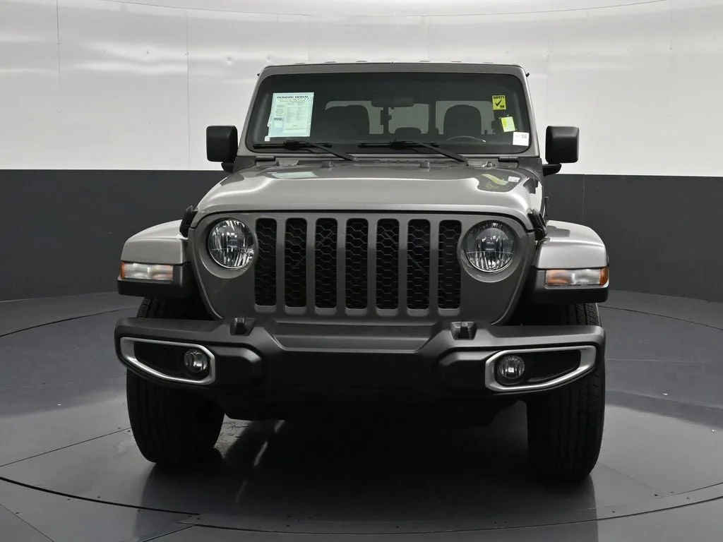 2022 Jeep Gladiator Sport photo 6