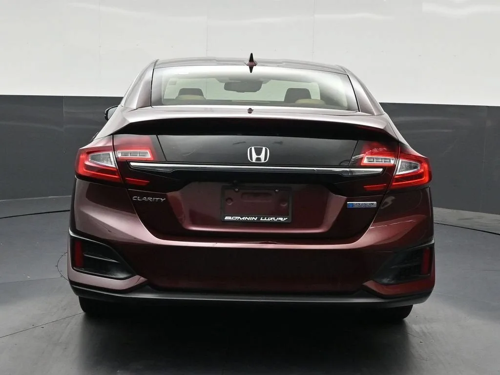 2018 Honda Clarity Plug-In Hybrid 4DR SDN photo 4