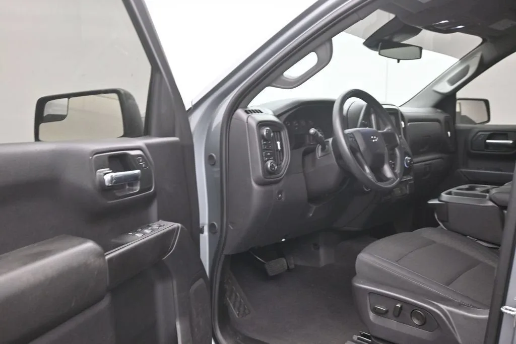 2024 Chevrolet Silverado 1500 Custom Trail Boss photo 11