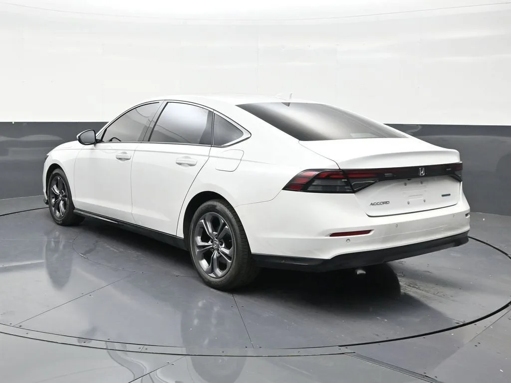 2025 Honda Accord Hybrid EX-L photo 3
