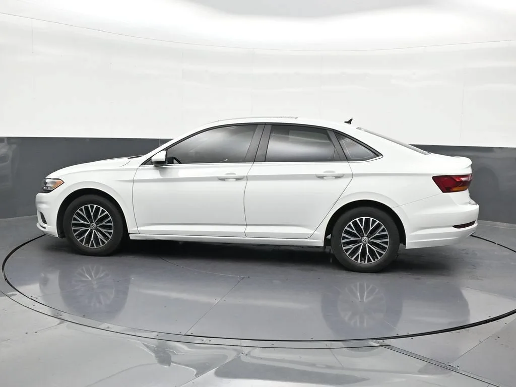 2019 Volkswagen Jetta S photo 2