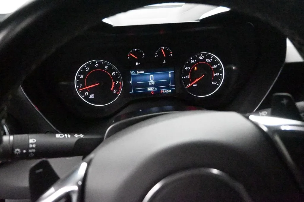 2024 Chevrolet Camaro 1LT photo 12