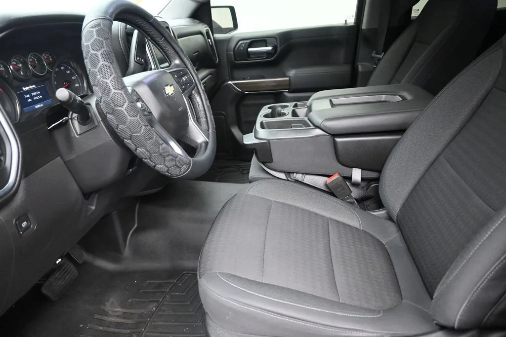 2020 Chevrolet Silverado 1500 LT photo 12