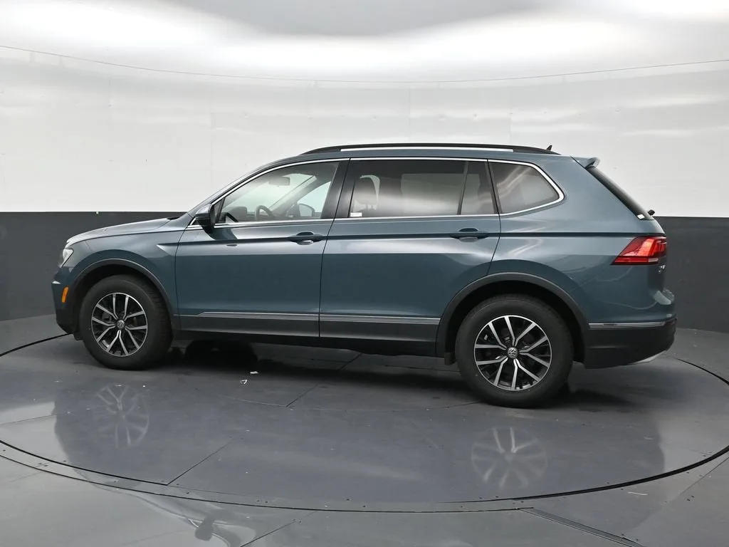 2021 Volkswagen Tiguan 2.0T SE photo 2