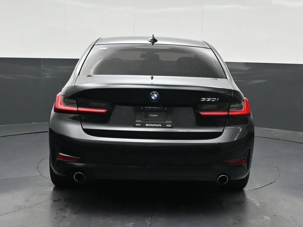 2021 BMW 330i 330i photo 4