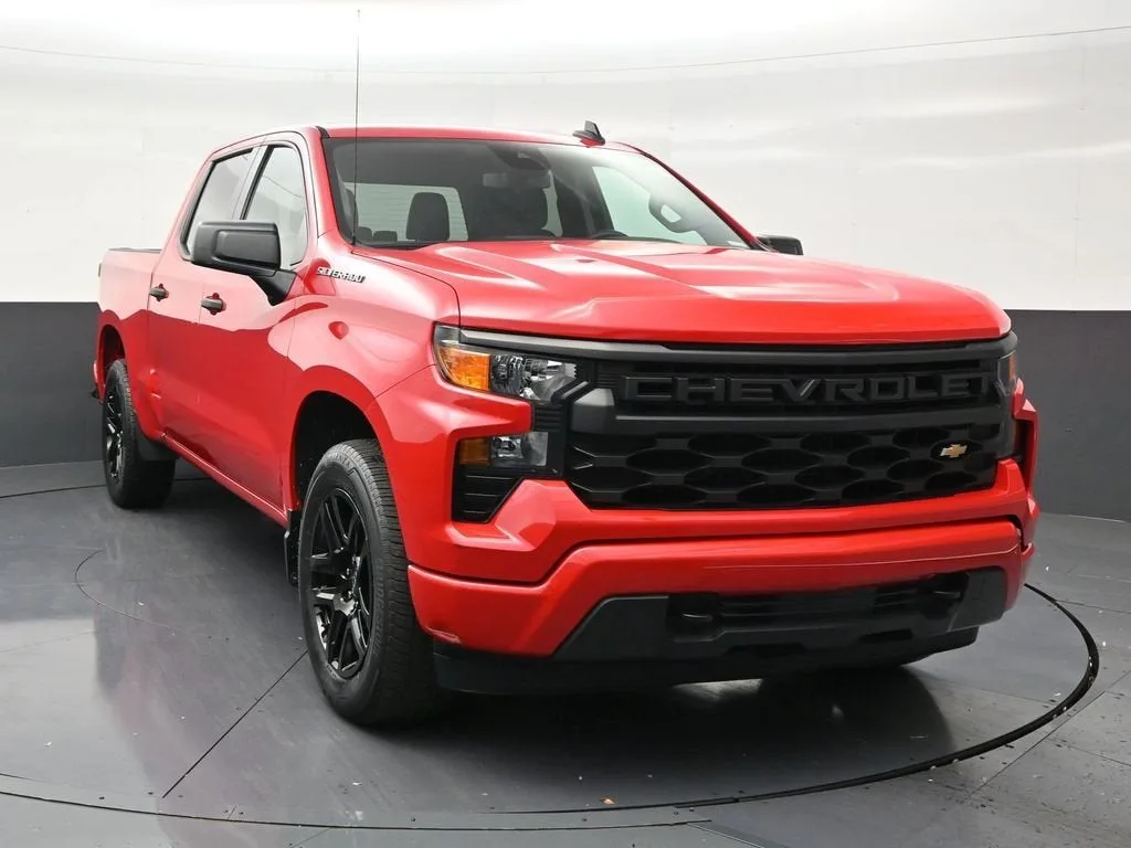 2023 Chevrolet Silverado 1500 Custom photo 7