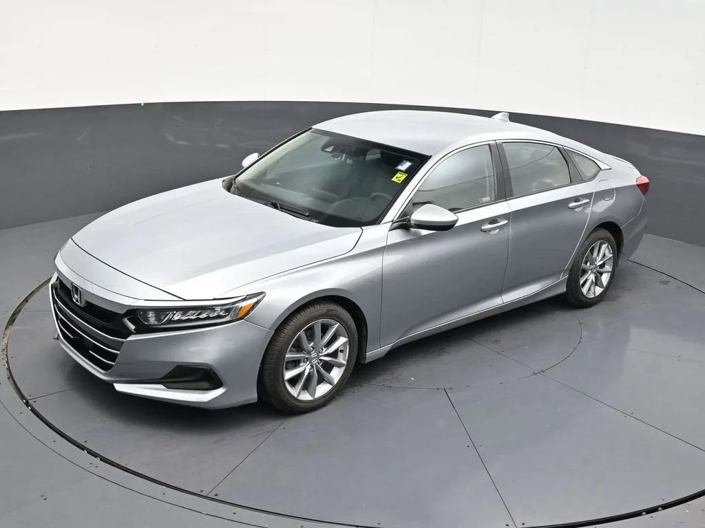 2022 Honda Accord LX photo 12