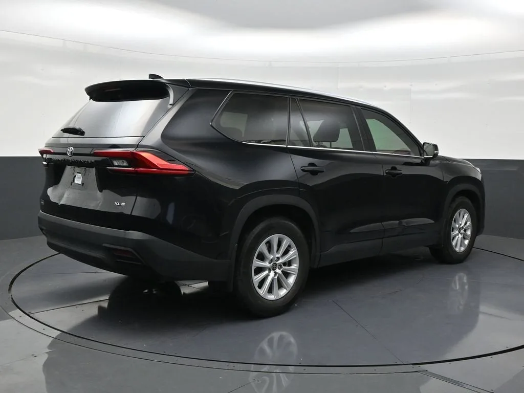 2024 Toyota Grand Highlander XLE photo 5