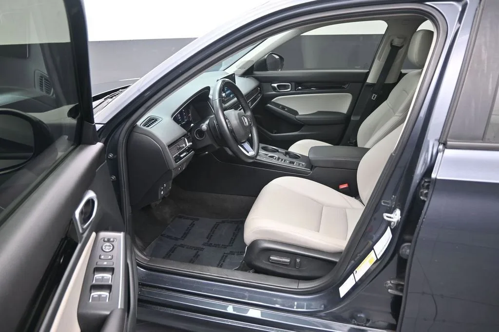 2024 Honda Civic Sedan Touring photo 10