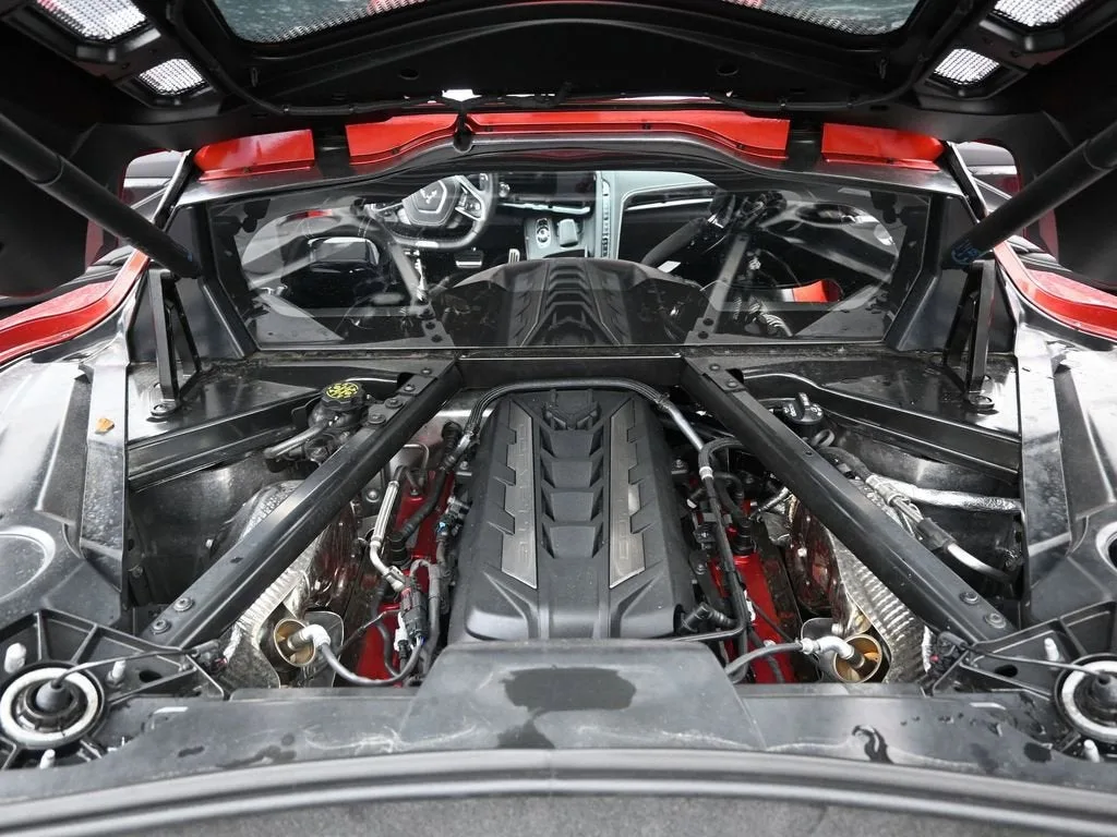 2025 Chevrolet Corvette E-Ray 2LZ photo 12