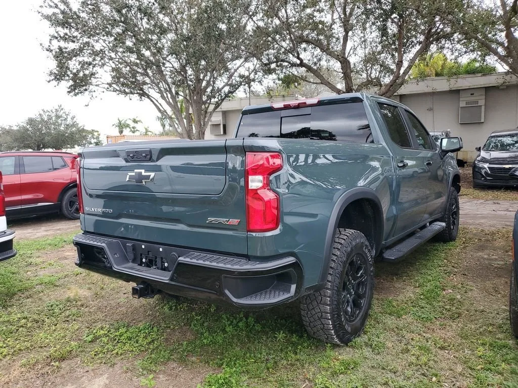 2025 Chevrolet Silverado 1500 ZR2 photo 6