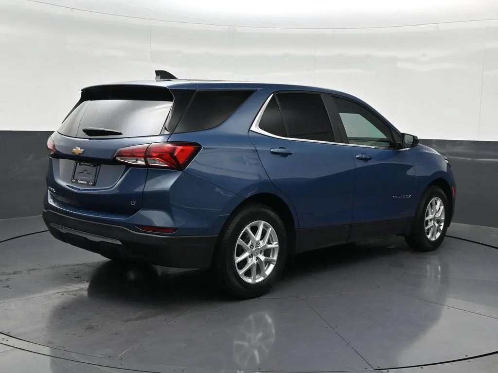 2024 Chevrolet Equinox LT photo 5