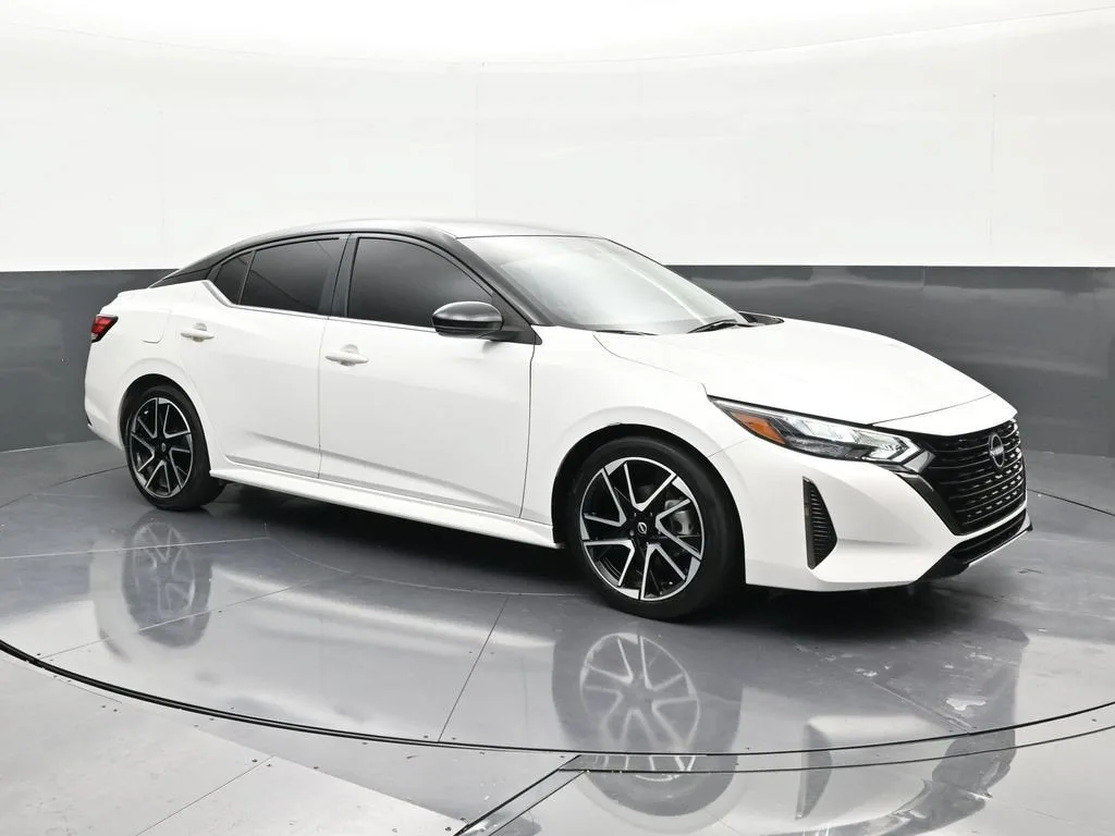 2024 Nissan Sentra SR Xtronic CVT photo 7