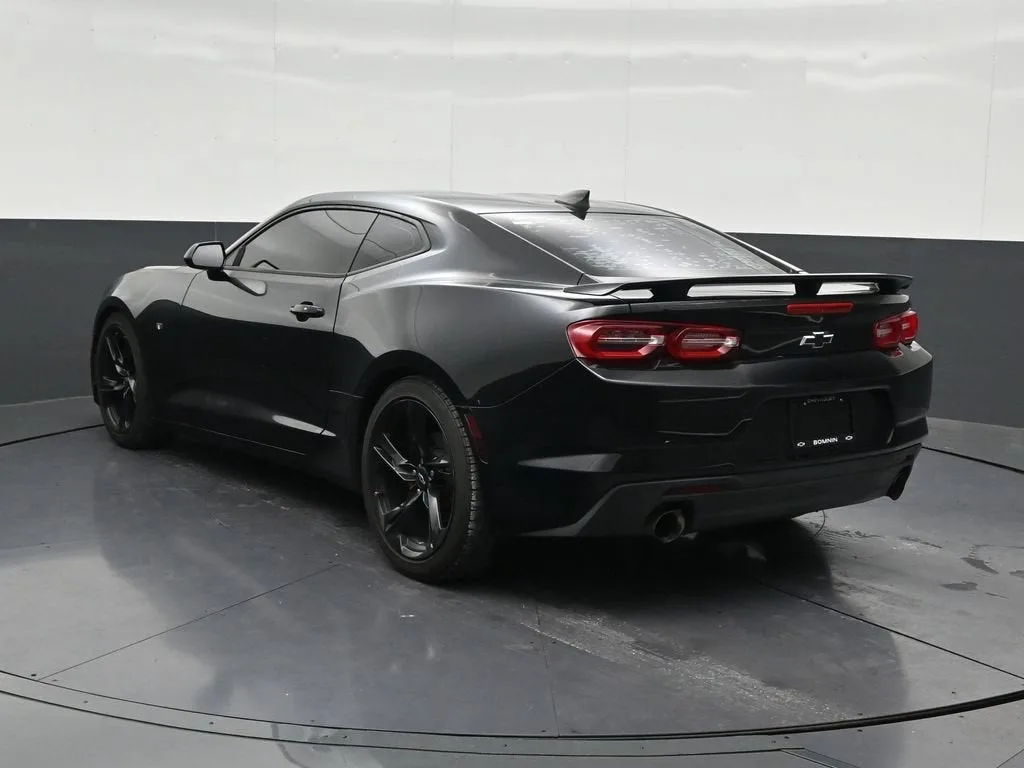 2020 Chevrolet Camaro 1LT photo 3