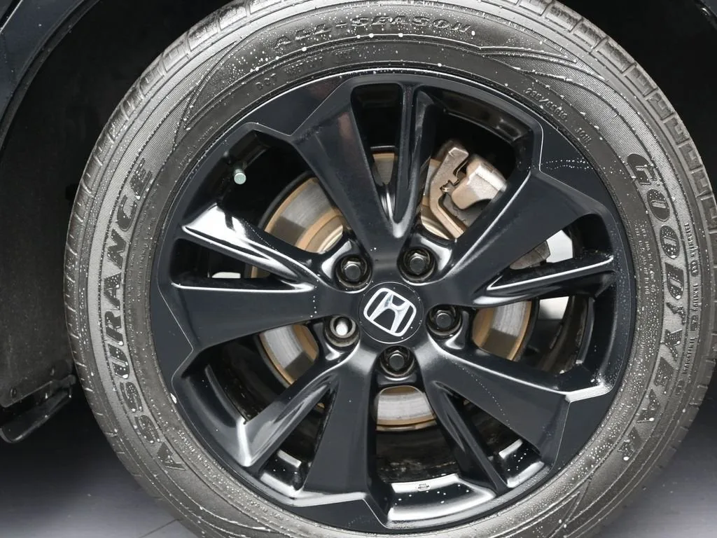 2024 Honda Odyssey Sport photo 9