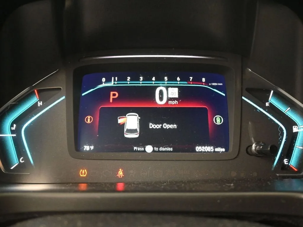 2021 Honda Odyssey Touring photo 11