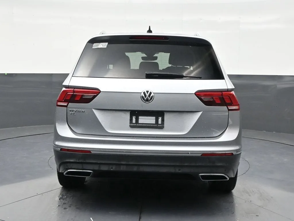 2021 Volkswagen Tiguan 2.0T SEL photo 4