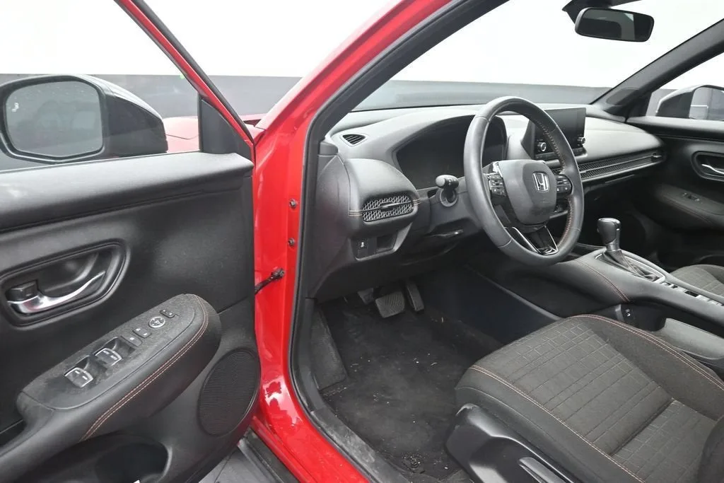 2025 Honda HR-V 2WD Sport photo 10