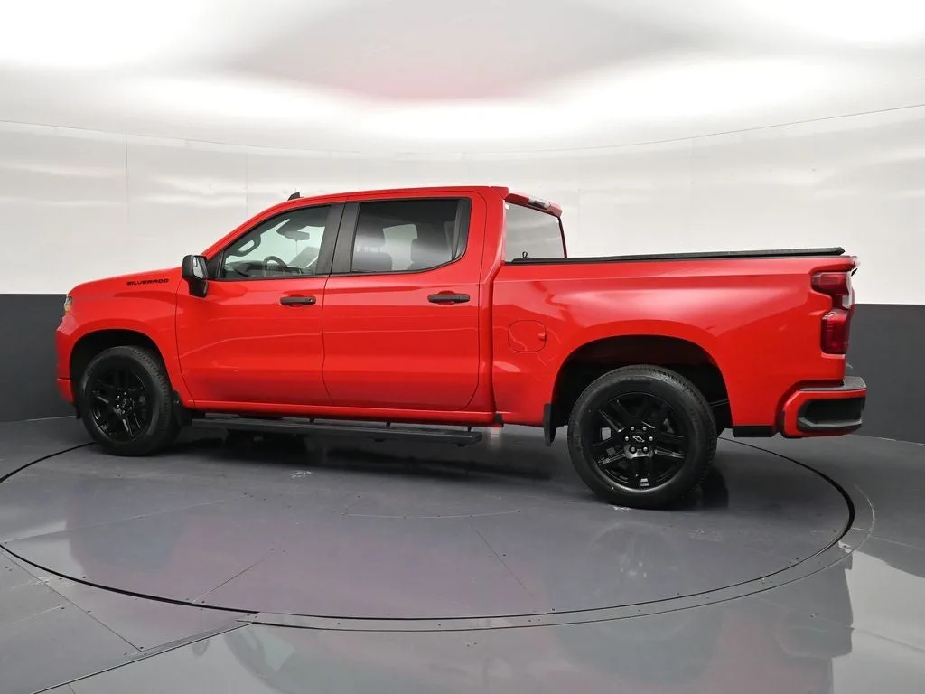 2022 Chevrolet Silverado 1500 Custom photo 8