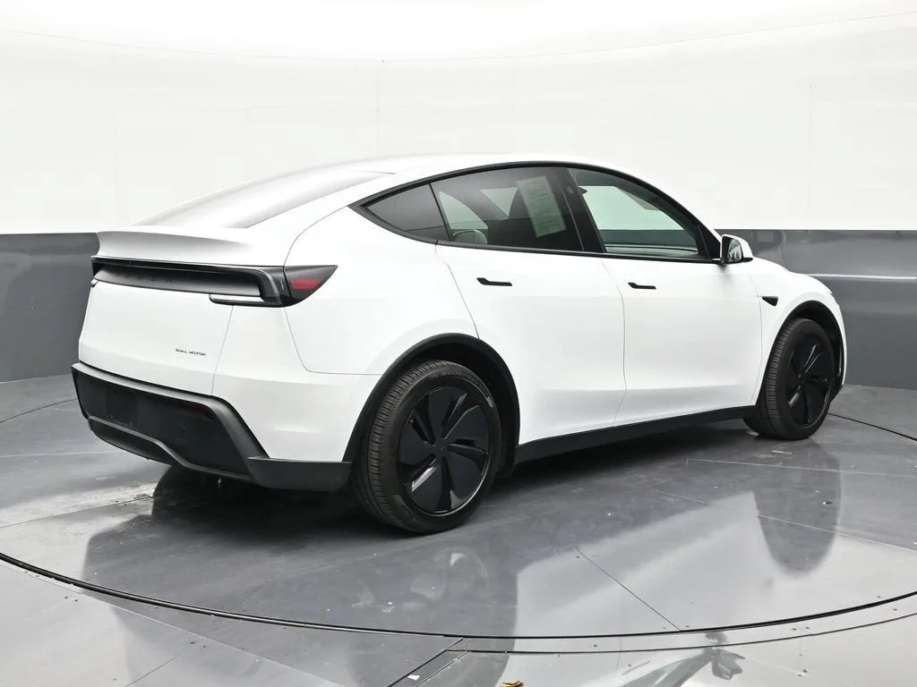 2026 Tesla Model Y Long Range Launch Series photo 5