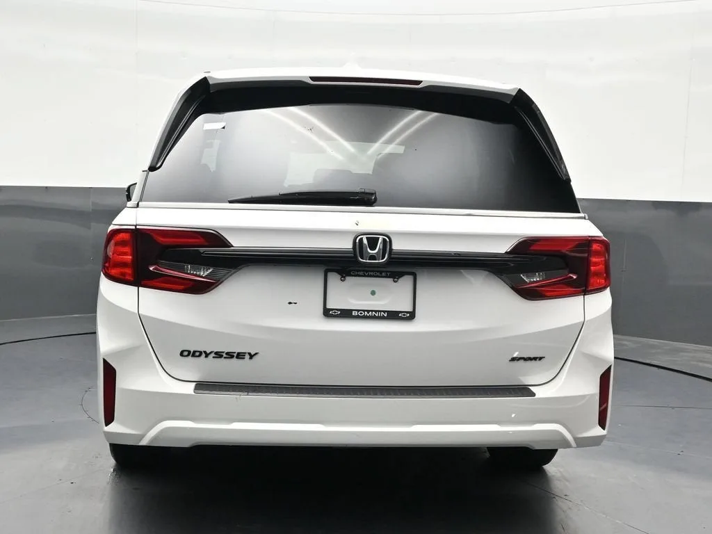 2026 Honda Odyssey Sport-L photo 4