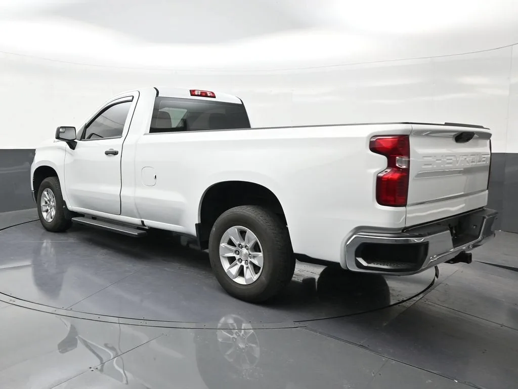 2022 Chevrolet Silverado 1500 WT photo 3